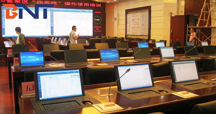 BNT 17英寸电动翻转器用于四川军区训练室
