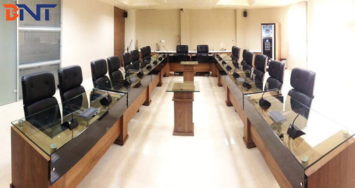 BNT在印度尼西亚会议办公室的10个MK6211手动翻转插座