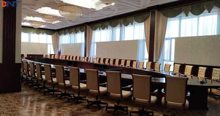 Boente 15台超薄电动18.5英寸液晶屏升降器在俄罗斯政府投资项目