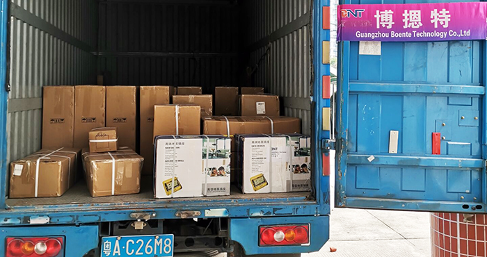 2020年5月15日，广州市博摁特高新科技有限公司发货会议系统产品到东南亚国家