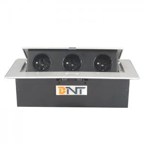 桌面多功能插座 BD613FR