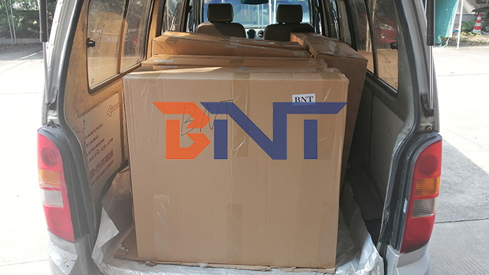 2020-09-01广州市博摁特高新科技有限公司出货7台BBL-24升降器到中东国家