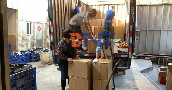 2020-11-26发货1200pcs桌面隐藏插座到欧洲