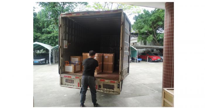 2021-4-29  Boente向阿联酋运送了50台平板电脑升降机和麦克风升降机