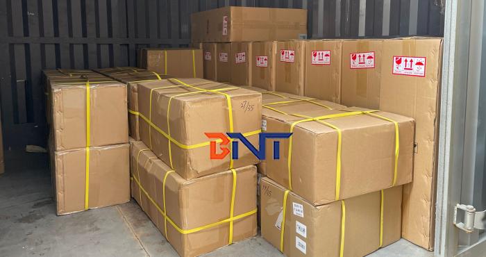 2021年5月8日  博摁特高新科技有限公司发货300个插座、10个超薄升降器和1000个毛刷线盒到西亚地区