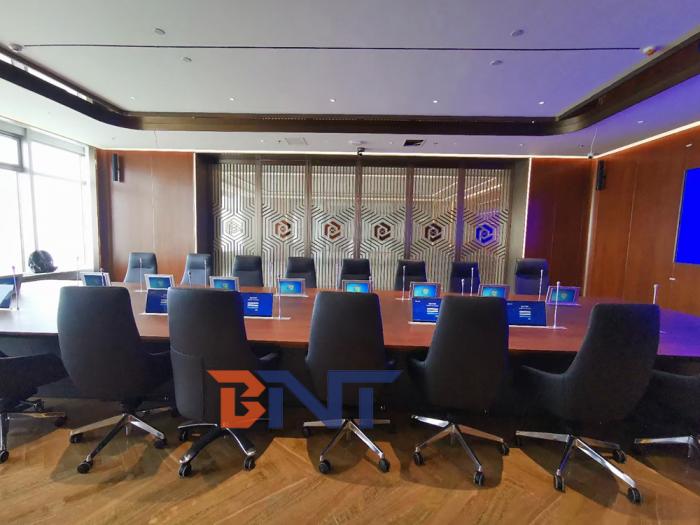 2021-7.14 15套15.6英寸超薄升降器带麦克风+背屏在哈尔滨某公司会议室正式使用