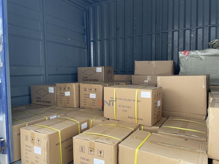 2021-08-25博摁特发货800套三脚架到墨西哥