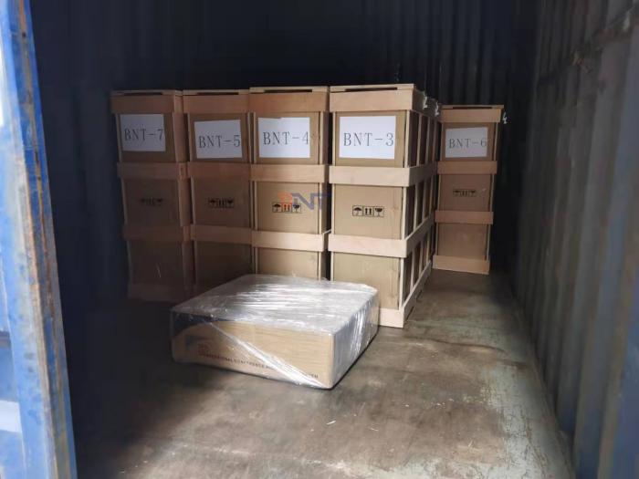 2021.10.12 博摁特向沙特出货订做18.4寸升降器