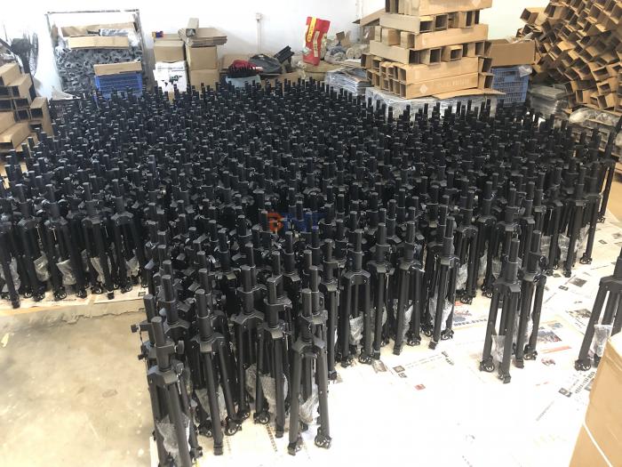 2021.10.27美国1800套定制三脚架