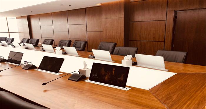 2022-03-15博摁特20套全铝超薄升降器项目在沙特顺利验收