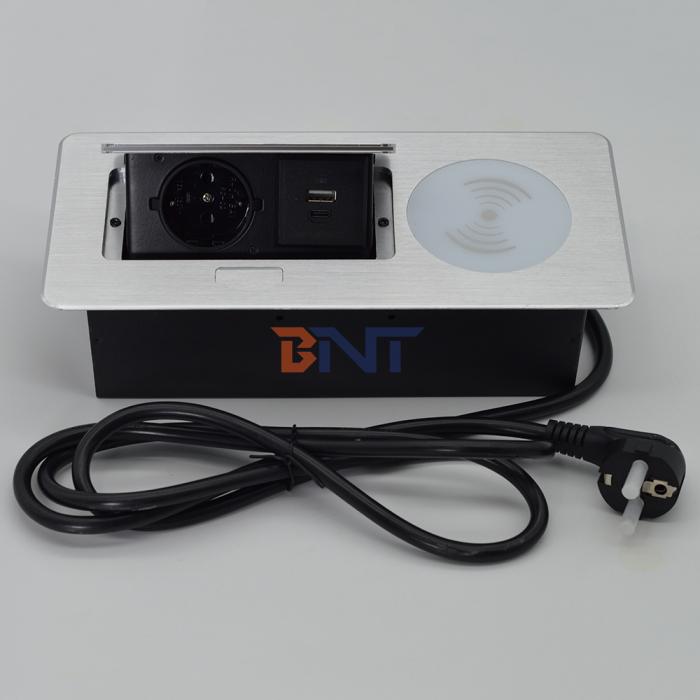 桌面插座盒 BD680EU-拉丝