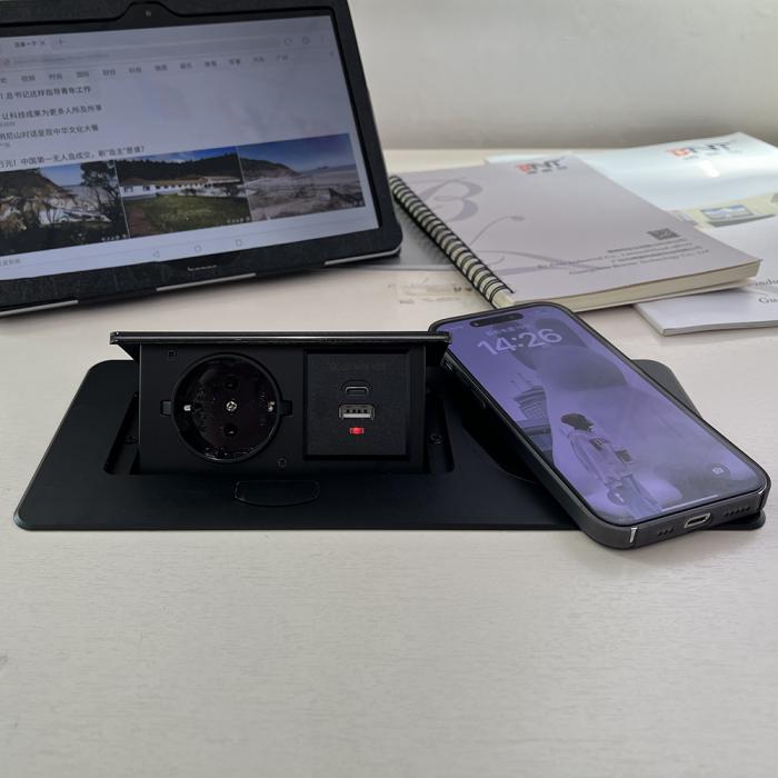 桌面插座盒 BD680EU