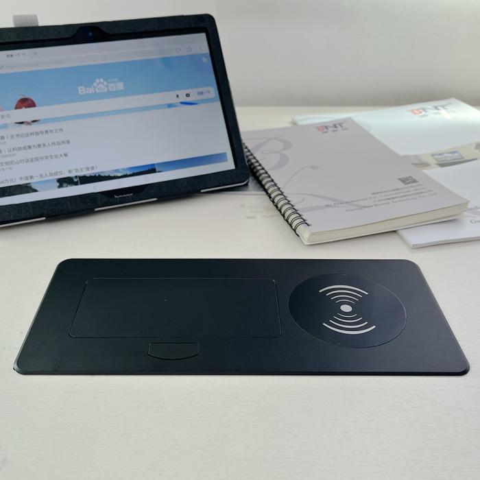 桌面插座盒 BD680EU