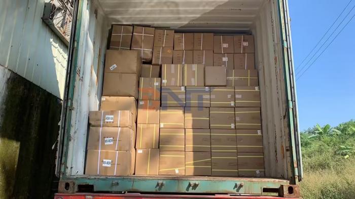 2023-10-12博摁特向亚洲某国4500套桌面插座