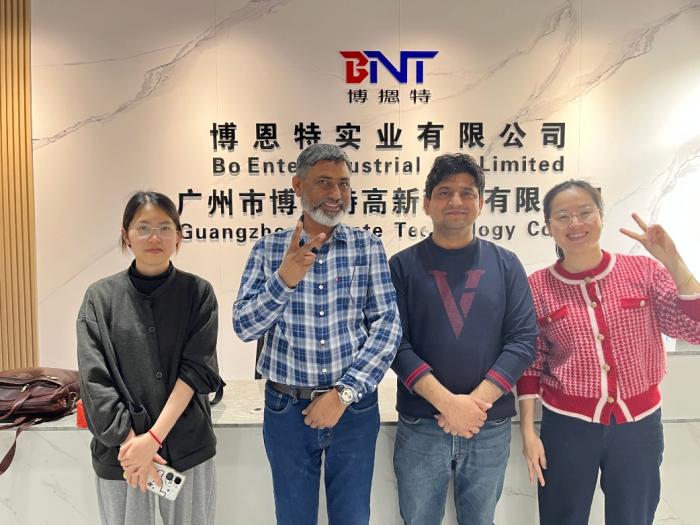 2025-3-11印度客户来访了解升降器产品