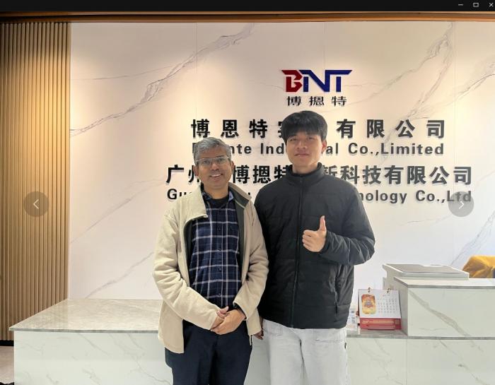 2025-4-2印度客户来访了解升降器等产品