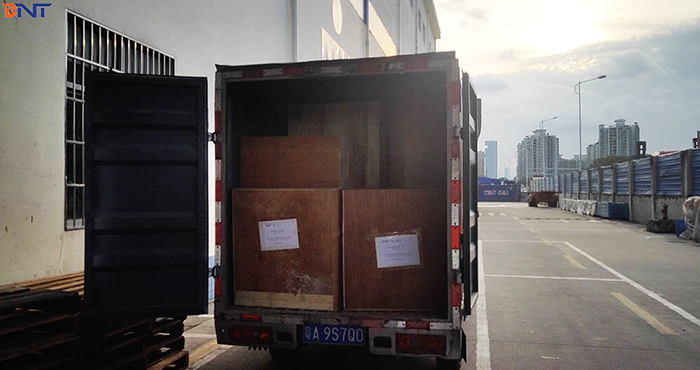 2019-5-10 shipment-50PCS 21.5inch lcd monitor lift for European customer